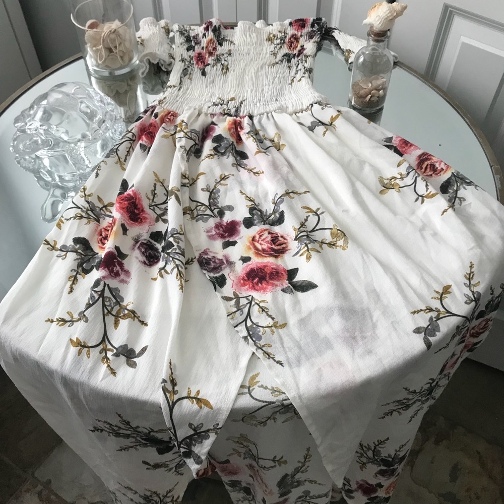 Flowery white dress